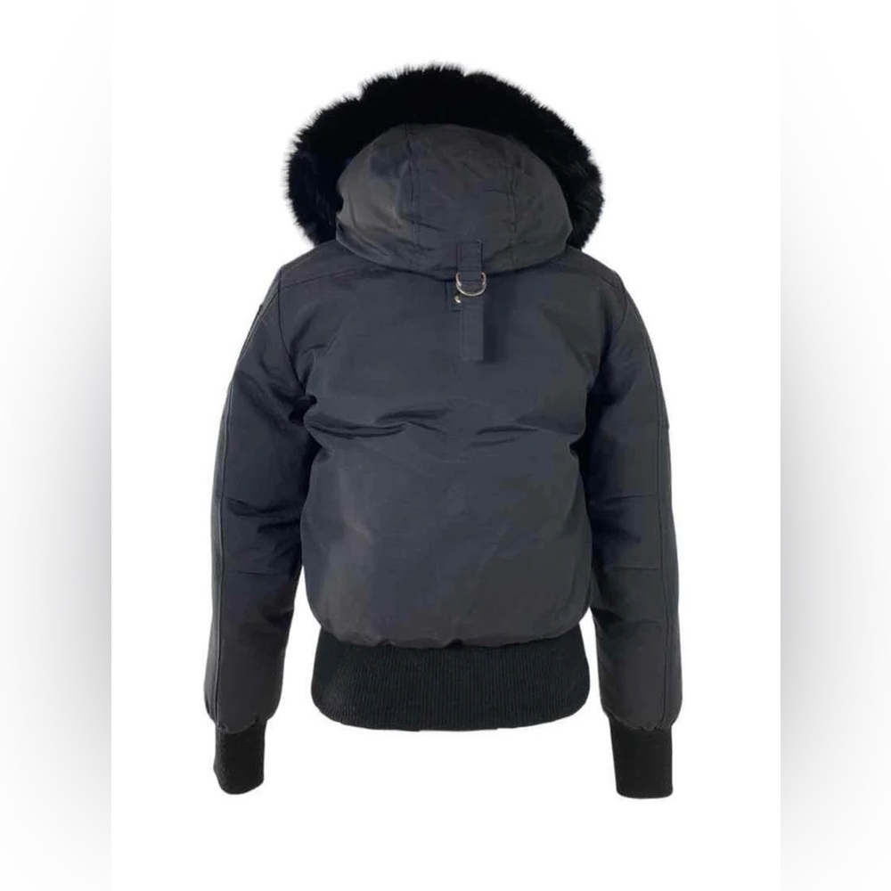 Women’s size medium authentic moose knuckle bomber jacket